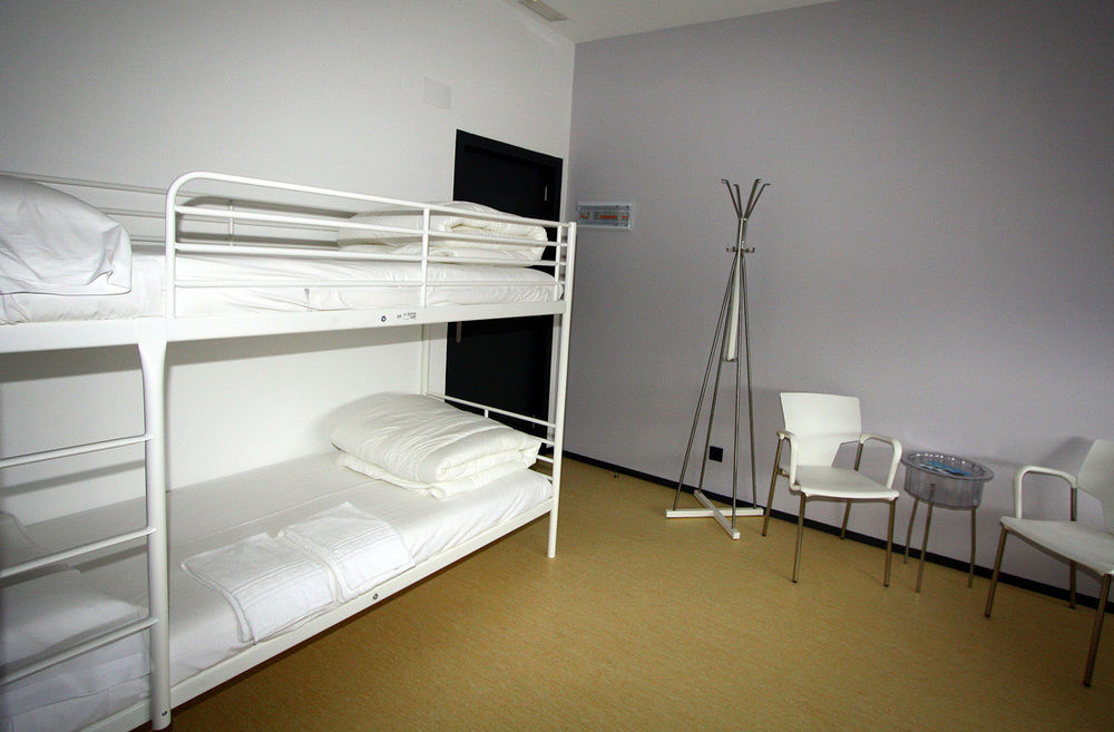 Kaps Hostel Vigo Extérieur photo